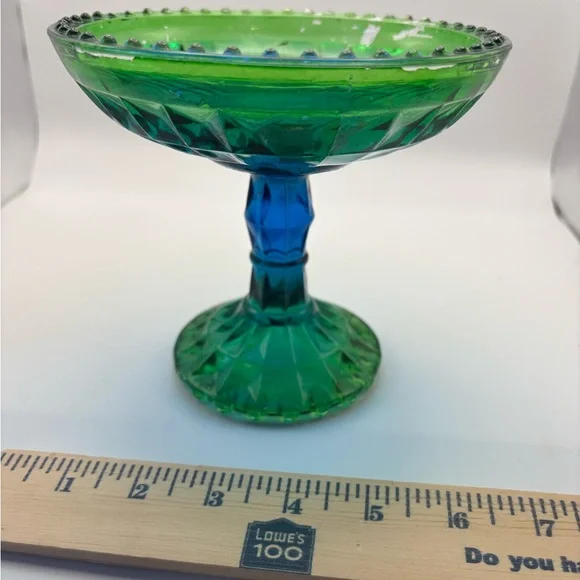 Elegant Green and Blue Glass Bowl - Picture 3 of 14